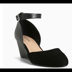 Torrid Black Faux Leather/Genuine Suede Mini Ankle Strap Wedge 10.5 Wide